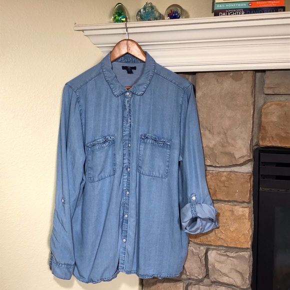 GAP Tops - Ladies denim shirt